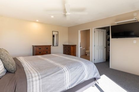 Photo of property in 10 Rhoboro Road, Twizel, 7901