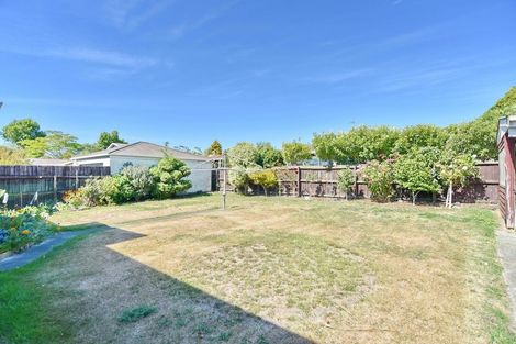 Photo of property in 17 Harrowdale Drive, Avonhead, Christchurch, 8042