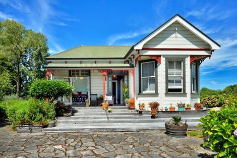 Photo of property in 72 Main Road, Makaraka, Gisborne, 4010