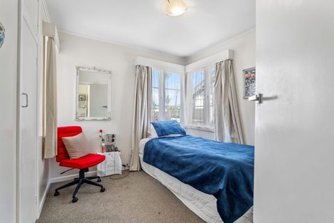 Photo of property in 52 Totara Road, Te Atatu Peninsula, Auckland, 0610