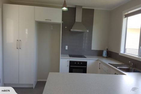 Photo of property in 10 Peters Avenue, Cloverlea, Palmerston North, 4412