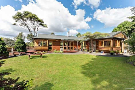 Photo of property in 305 Hill Road, The Gardens, Auckland, 2105