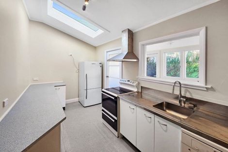 Photo of property in 67 Rolleston Street, Mount Cook, Wellington, 6021