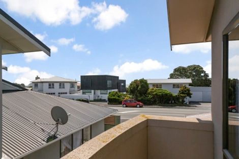 Photo of property in 1/253 Saint Aubyn Street, New Plymouth, 4310