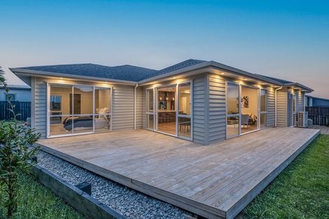 Photo of property in 3 Dida Park Drive, Kumeu, 0810