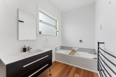 Photo of property in 9 Wear Street, Rongotea, 4476