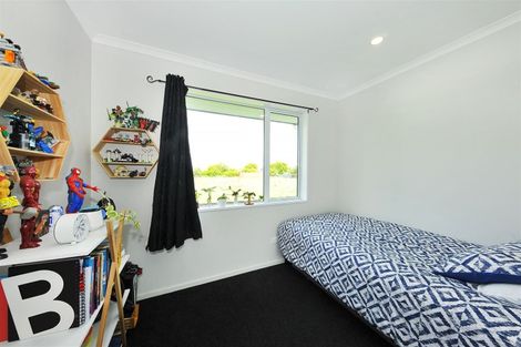 Photo of property in 10 Brightstone Crescent, Aranui, Christchurch, 8061