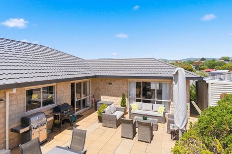 Photo of property in 10 Barrett Drive, Waikanae Beach, Waikanae, 5036