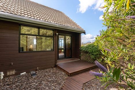 Photo of property in 9 Furneaux Grove, Whitby, Porirua, 5024