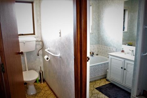 Photo of property in 6a Ballater Place, Highland Park, Auckland, 2010