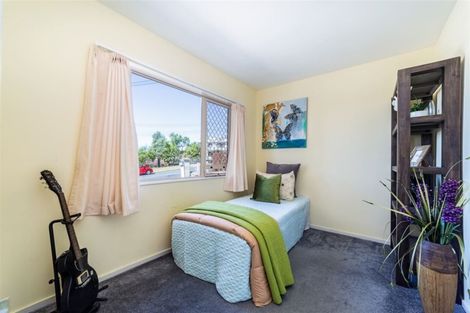 Photo of property in 143 Sturges Road, Henderson, Auckland, 0612