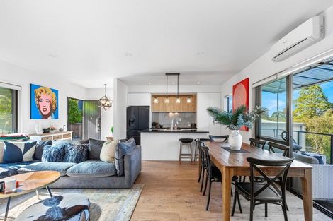 Photo of property in 24 Edgerton Road, Te Atatu Peninsula, Auckland, 0610