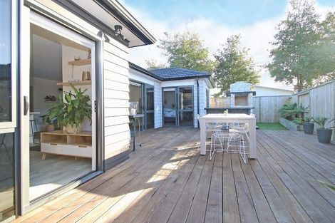 Photo of property in 42 Marion Crescent, Papamoa Beach, Papamoa, 3118