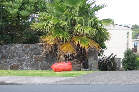 Photo of property in 2/69 Target Road, Totara Vale, Auckland, 0629