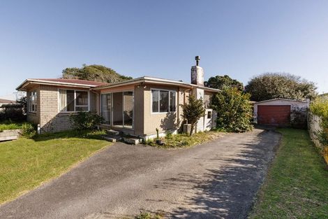 Photo of property in 15 Kaniere Street, Mount Maunganui, 3116