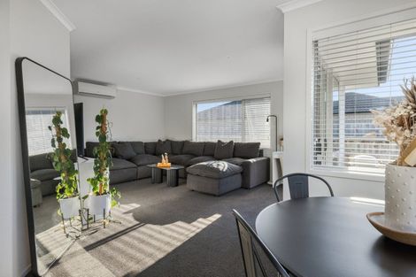 Photo of property in 16 Kanapa Close, Papamoa, 3118