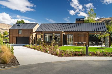 Photo of property in 16 Mccaw Mews, Wanaka, 9305