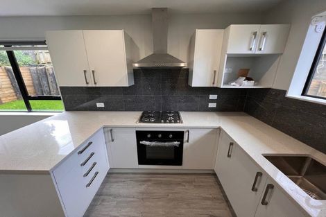 Photo of property in 17a Knox Road, Swanson, Auckland, 0612