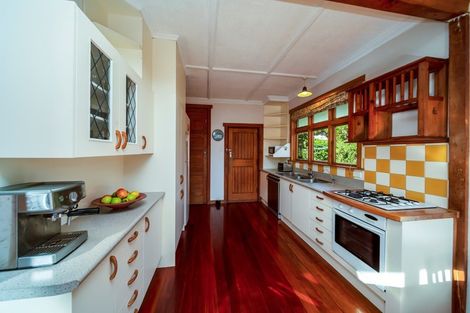 Photo of property in 48 Karina Road, Merrilands, New Plymouth, 4312