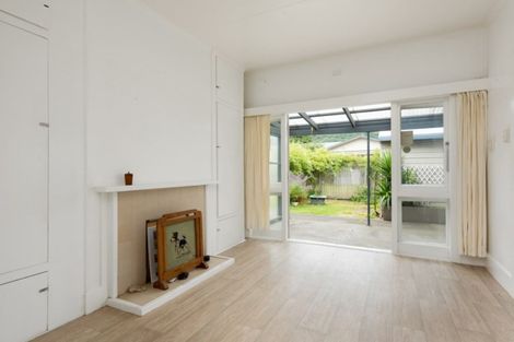 Photo of property in 16 Buller Street, Picton, 7220