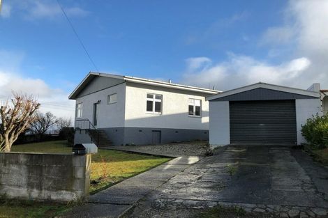 Photo of property in 1 Mcneil Street, Balclutha, 9230
