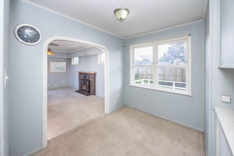 Photo of property in 16 Thornton Place, Melville, Hamilton, 3206