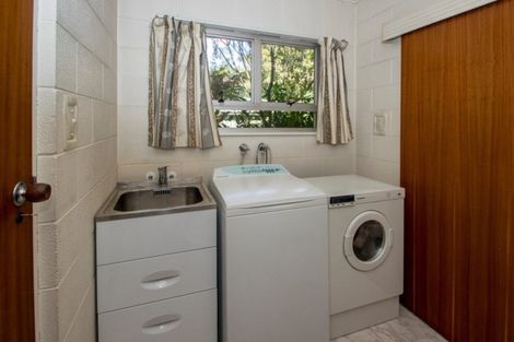 Photo of property in 14 Saint Hill Lane, Havelock North, 4130