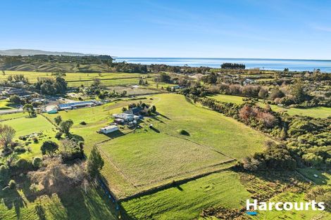 Photo of property in 166 Mapua Drive, Mapua, Upper Moutere, 7173