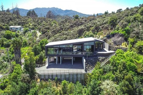 Photo of property in 90 Harbour View Road, Coromandel, 3581