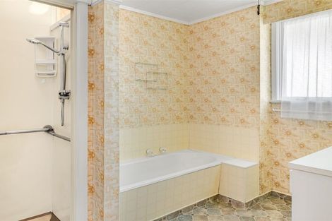 Photo of property in 67 Russell Street, Westport, 7825