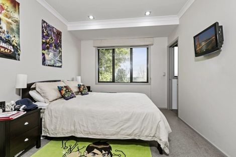 Photo of property in 35 Holdens Road, Henderson, Auckland, 0612