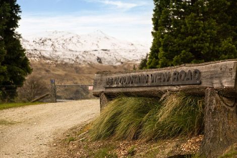 Photo of property in 86 Mountain View Road, Dalefield, Queenstown, 9371