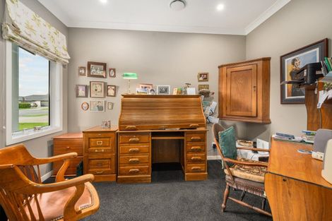 Photo of property in 41 Port Street West, Feilding, 4702