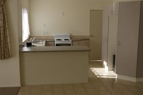 Photo of property in 70 Sturges Road, Henderson, Auckland, 0612