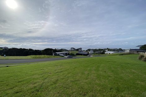 Photo of property in 8 Starlight Place, Langs Beach, 0582