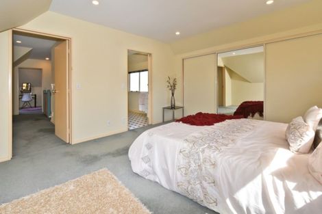 Photo of property in 2/97 Clyde Road, Ilam, Christchurch, 8041