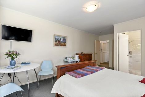 Photo of property in 26a Agra Crescent, Khandallah, Wellington, 6035