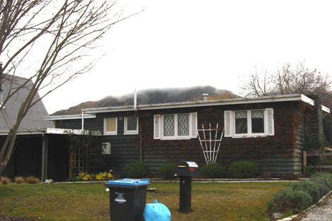 Photo of property in 3 Ritchie Street, Arrowtown, 9302