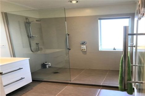 Photo of property in 163 Don Buck Road, Massey, Auckland, 0614