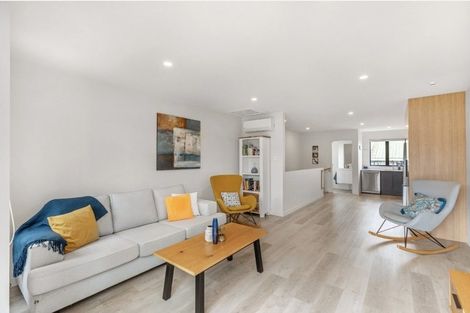 Photo of property in 12 Parenga Lane, Kumeu, 0810