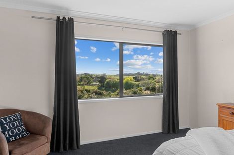 Photo of property in 11 Lupis Way, Kaiwaka, 0573