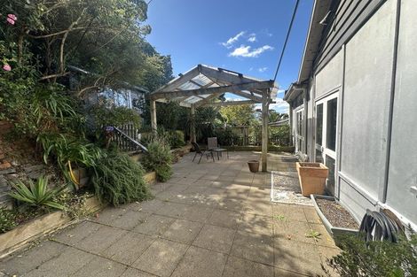 Photo of property in 217 Marine Parade, Seatoun, Wellington, 6022