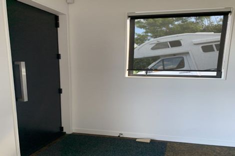 Photo of property in 14 City View Terrace, Birkenhead, Auckland, 0626