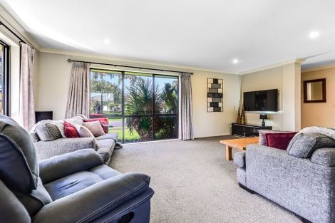 Photo of property in 5 Merlot Place, Rototuna, Hamilton, 3210