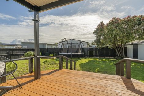 Photo of property in 15 Mayfair Close, Whitianga, 3510