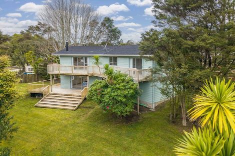 Photo of property in 37 Onedin Place, Titirangi, Auckland, 0604