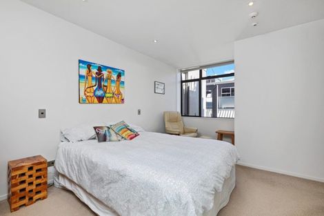 Photo of property in Vivaldi Apartments, 9/48 Marine Parade, Mount Maunganui, 3116