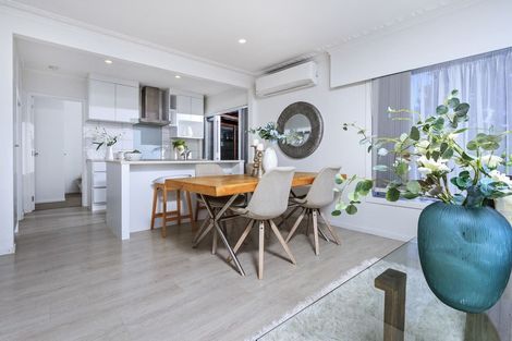 Photo of property in 1/344 Lake Road, Hauraki, Auckland, 0622