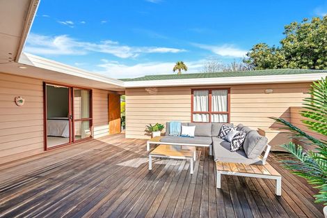 Photo of property in 8 Princess Maria Place, Massey, Auckland, 0614