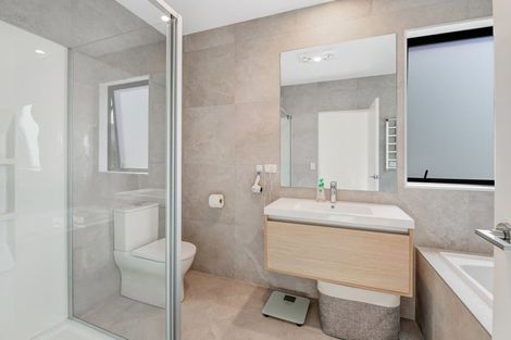 Photo of property in 28b Kukuwai Avenue, Red Beach, 0932